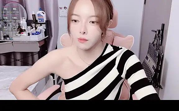 Snapshot of AmyySC chatting on October 2025 02:53:01 PM AmyySC online show from October 2025 02:53:01 PM