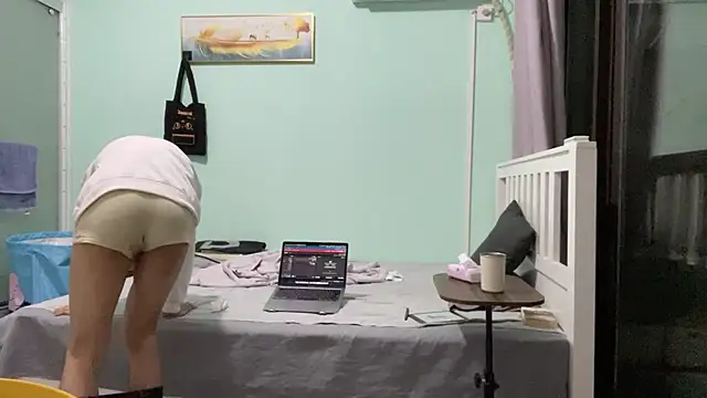 cily online show from December 2025 11:27:02 AM