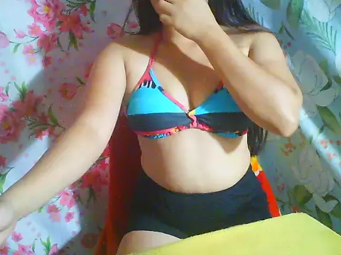 Katie Winslet online show from February 2026 12:27:02 AM