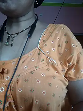 Snapshot of Sonalihot_ chatting on September 2025 04:56:02 AM Sonalihot online show from September 2025 04:56:02 AM