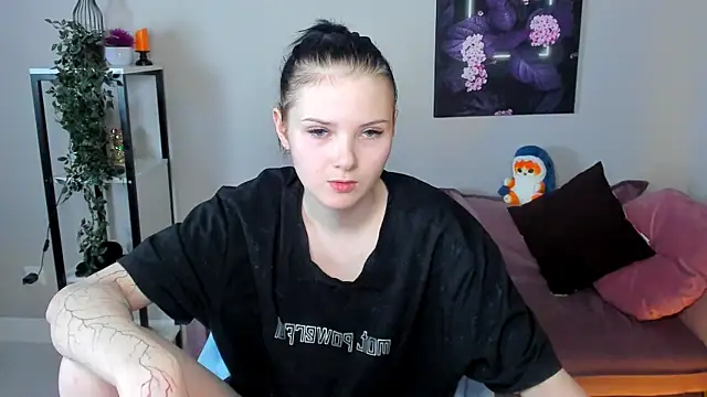 Leila xxBaby online show from November 2025 06:51:02 PM