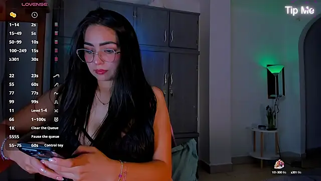 latingabby online show from September 2025 03:00:02 AM