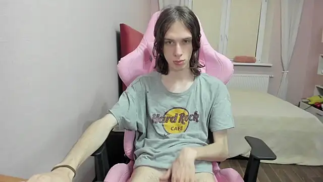 eleganc3 online show from October 2025 08:06:02 PM