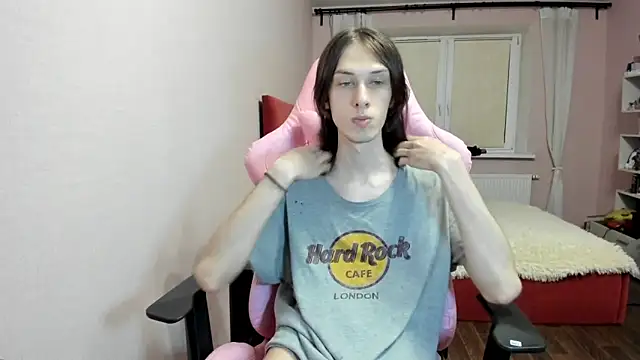 eleganc3 online show from October 2025 09:37:01 PM