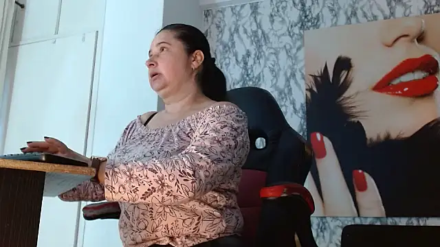 mariani smith online show from September 2025 11:54:01 AM