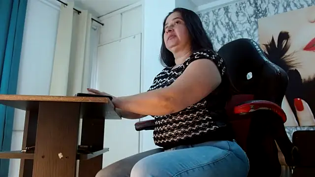 mariani smith online show from October 2025 12:19:01 PM