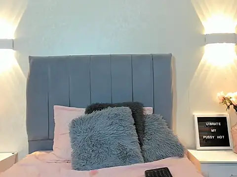 Emiily cooper x online show from September 2025 08:43:02 PM