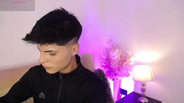 Dulcey  online show from September 2025 03:43:01 AM