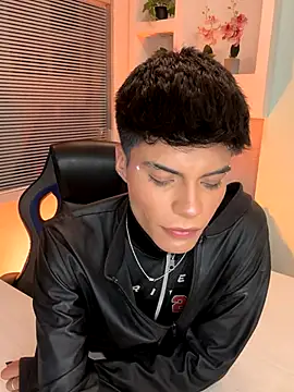 Dulcey  online show from October 2025 04:34:02 AM