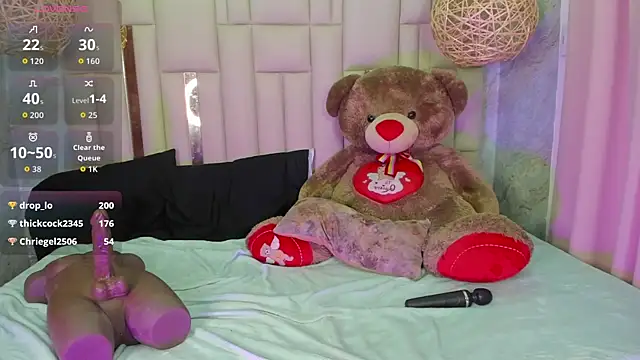 NikkyyRed online show from November 2025 10:59:02 PM