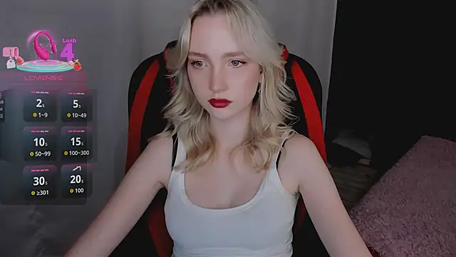 Snapshot of EllaBloom chatting on February 2026 02:25:01 PM EllaBloom online show from February 2026 02:25:01 PM