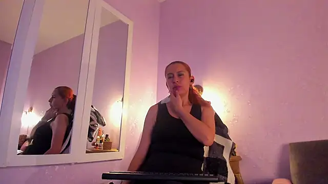 VidiaStons online show from March 2026 08:02:01 PM