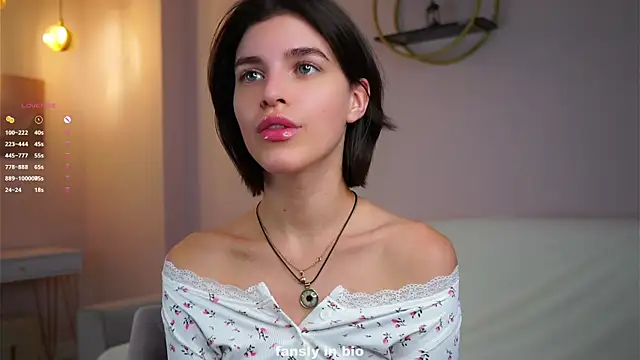 EleneButton online show from November 2025 01:06:02 AM