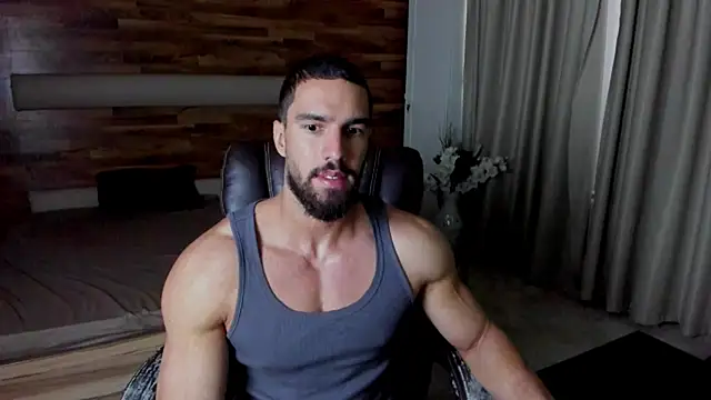 Snapshot of IvanHydee chatting on July 2026 04:28:02 AM IvanHydee online show from July 2026 04:28:02 AM