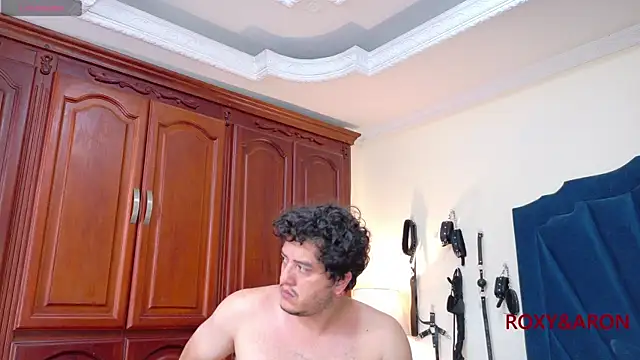 RoxyandAron2 online show from May 2026 04:15:02 PM