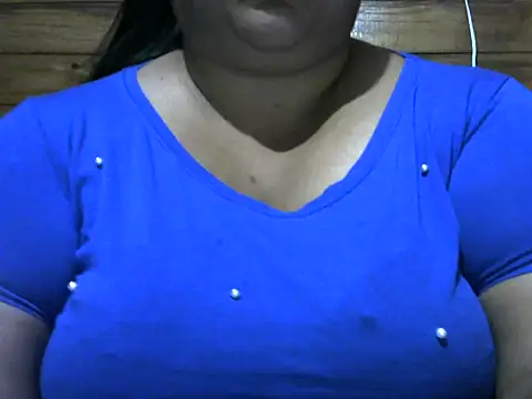 Snapshot of MARRENTINHA34 chatting on November 2025 06:09:02 PM MARRENTINHA34 online show from November 2025 06:09:02 PM