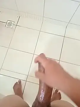 Lulugz online show from October 2025 05:25:01 PM