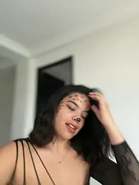 JuanitaMore01 online show from October 2025 09:15:01 PM