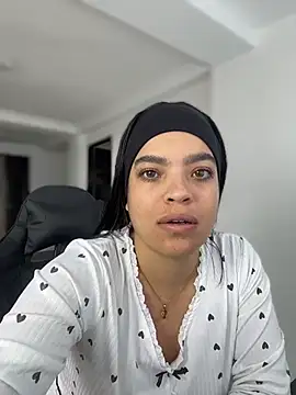 JuanitaMore01 online show from March 2026 07:25:01 PM