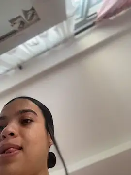 JuanitaMore01 online show from April 2026 08:28:02 PM