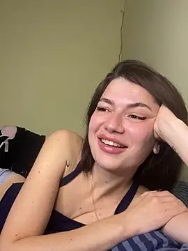 Cute Erika online show from October 2025 04:28:01 PM