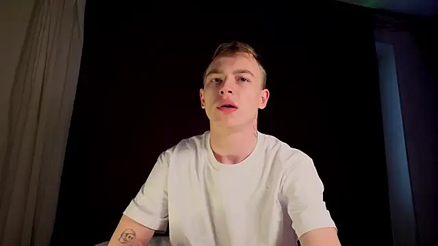 callmealexthx online show from January 2026 07:56:02 AM