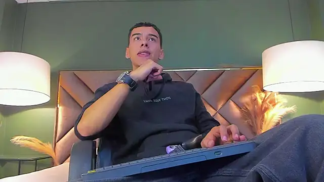 Aiden Royce online show from January 2026 05:56:01 AM