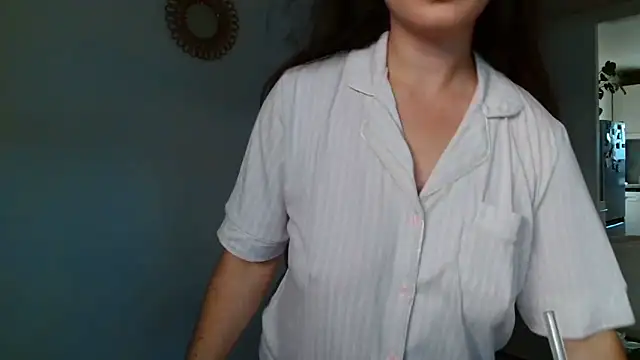 Snapshot of liloush__ chatting on October 2025 01:23:01 PM liloush online show from October 2025 01:23:01 PM