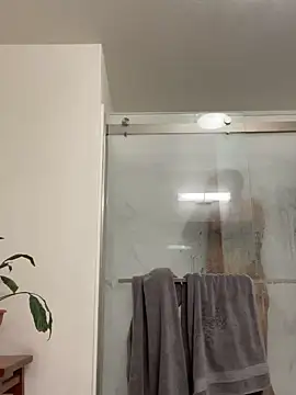 pnwzo online show from October 2025 10:32:02 PM