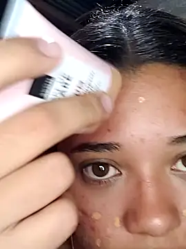 Violethroos online show from April 2026 03:23:01 AM