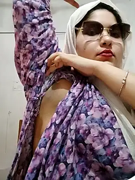Snapshot of Nusrat-N chatting on July 2026 01:19:01 AM Nusrat-N online show from July 2026 01:19:01 AM