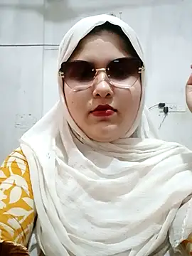 Snapshot of Nusrat-N chatting on July 2026 09:57:02 AM Nusrat-N online show from July 2026 09:57:02 AM