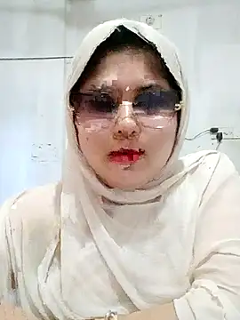 Snapshot of Nusrat-N chatting on July 2026 05:58:01 AM Nusrat-N online show from July 2026 05:58:01 AM