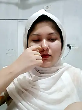 Snapshot of Nusrat-N chatting on July 2026 04:00:01 PM Nusrat-N online show from July 2026 04:00:01 PM