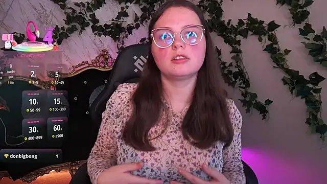 SophieDreamss online show from October 2025 01:31:02 PM