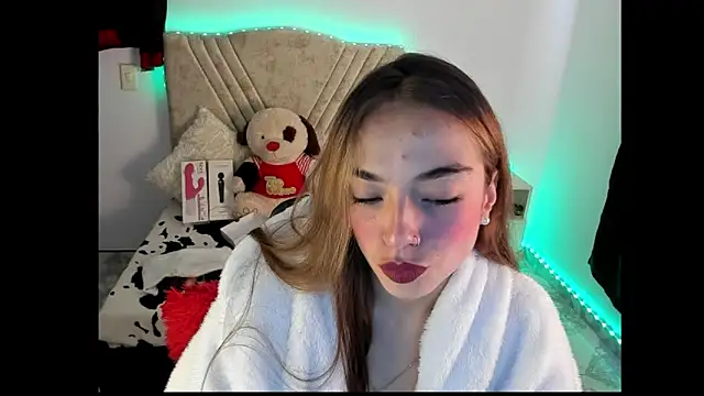 Mia Victoria22 online show from March 2026 04:23:01 PM