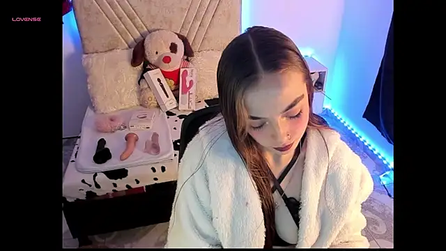 Mia Victoria22 online show from April 2026 03:42:01 AM