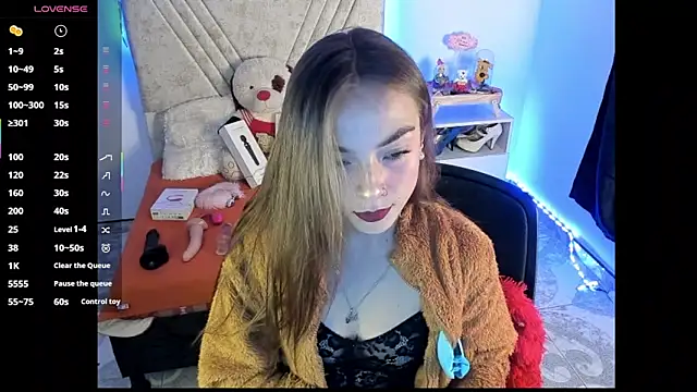 Snapshot of Mia_Victoria22 chatting on July 2026 12:35:02 AM Mia Victoria22 online show from July 2026 12:35:02 AM