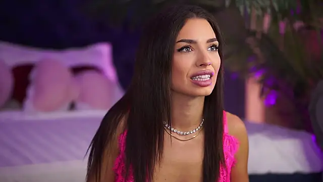 LalaRoze online show from September 2025 06:42:02 PM