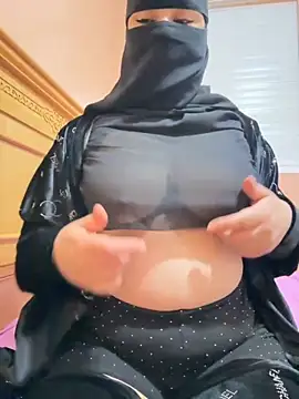  Laiali  online show from October 2025 11:18:02 AM