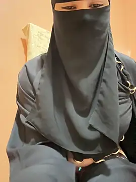  Laiali  online show from November 2025 12:16:01 PM