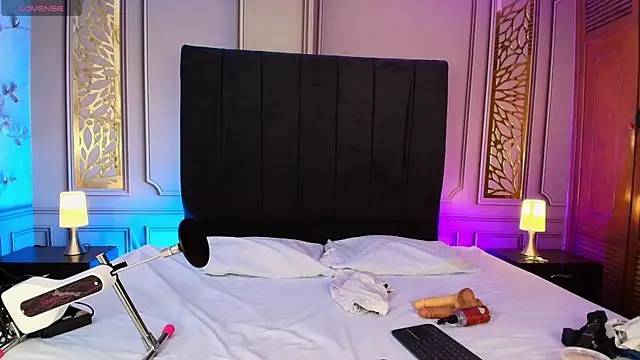 magnus serket online show from September 2025 11:56:02 AM