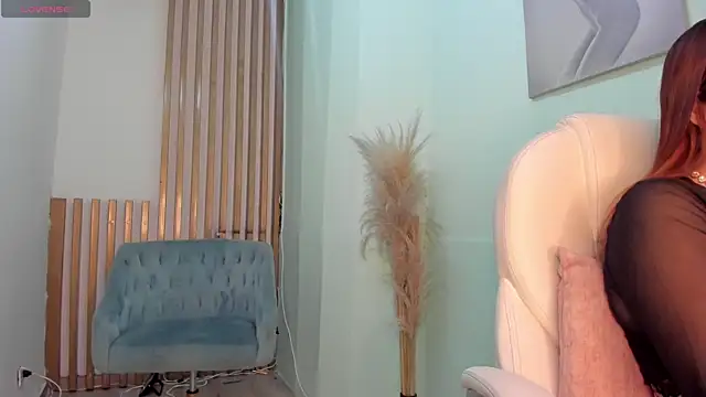 MacarenaRosse online show from October 2025 07:45:02 PM