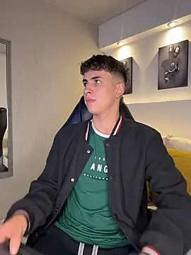 AdrianRinaldi online show from April 2026 08:04:01 PM