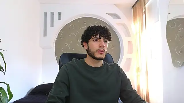 Snapshot of Rafael_Mendezz chatting on September 2025 08:23:02 PM Rafael Mendezz online show from September 2025 08:23:02 PM