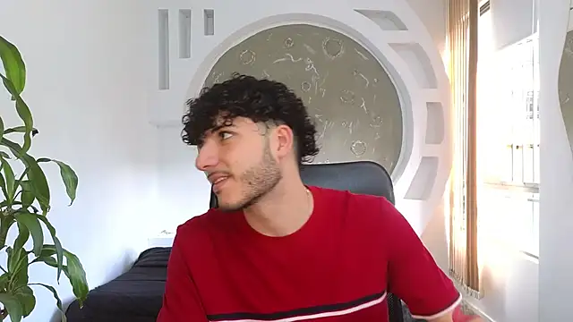 Snapshot of Rafael_Mendezz chatting on October 2025 08:16:02 PM Rafael Mendezz online show from October 2025 08:16:02 PM