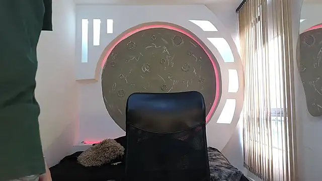 Snapshot of Rafael_Mendezz chatting on October 2025 08:50:01 PM Rafael Mendezz online show from October 2025 08:50:01 PM