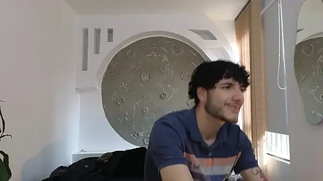 Snapshot of Rafael_Mendezz chatting on October 2025 08:51:02 PM Rafael Mendezz online show from October 2025 08:51:02 PM