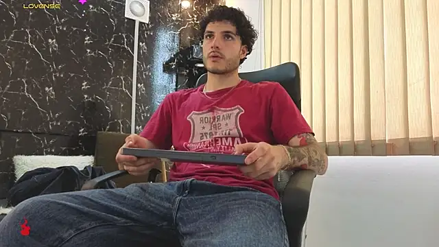 Rafael Mendezz online show from March 2026 08:25:02 PM