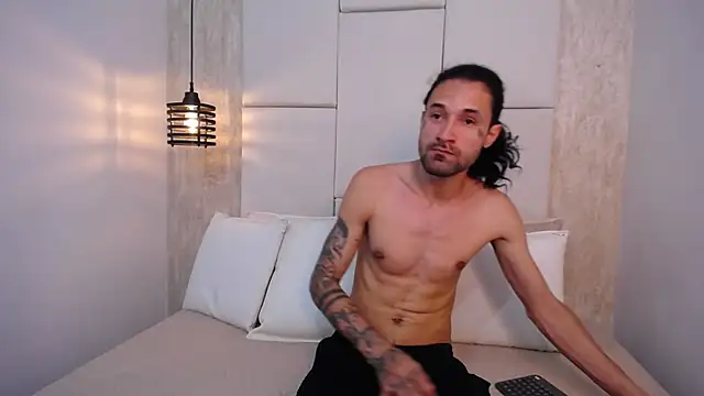 Hisoka 011 online show from September 2025 07:30:02 PM